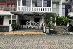 Rumah Elit Modern Siap Huni di Bintaro Jakarta Selatan Rumah Elit Modern Siap Huni di Bintaro Jakarta Selatan