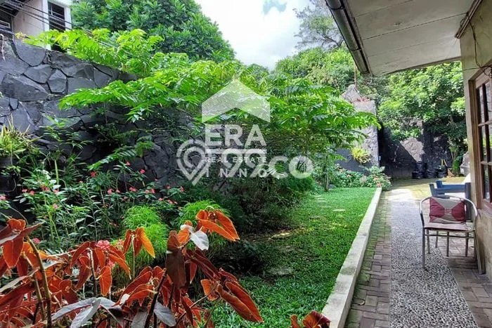 Rumah Luxury Modern Tanpa Renovasi di Cipaganti Bandung Rumah Luxury Modern Tanpa Renovasi di Cipaganti Bandung