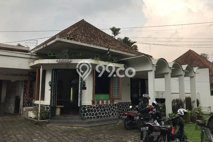 Rumah Mewah LB 1000m2 Siap Huni Desain Elegan di Bandung Kota, Bandung Rumah Mewah LB 1000m2 Siap Huni Desain Elegan di Bandung Kota, Bandung
