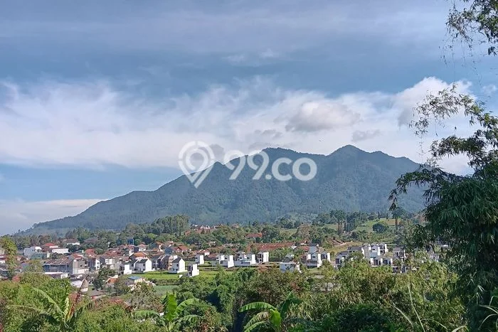 Tanah di Cisarua, Bandung Barat Luas 2000m2 Dijual Segera Tanah di Cisarua, Bandung Barat Luas 2000m2 Dijual Segera