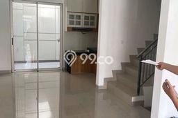 Rumah di Pantai Indah Kapuk 2, Akses ke Stasiun, 3 KM, LT 90m² Bangunan 136m² Rumah di Pantai Indah Kapuk 2, Akses ke Stasiun, 3 KM, LT 90m² Bangunan 136m²