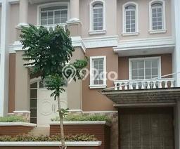 LIMITED OFFER! Rumah Berkualitas di Green Lake City, Luas 200m² Bangunan 239m² LIMITED OFFER! Rumah Berkualitas di Green Lake City, Luas 200m² Bangunan 239m²