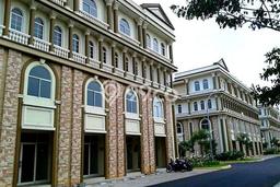 Ruko Dijual di Prime Area Jakarta Barat Luas 315m2 Ruko Dijual di Prime Area Jakarta Barat Luas 315m2