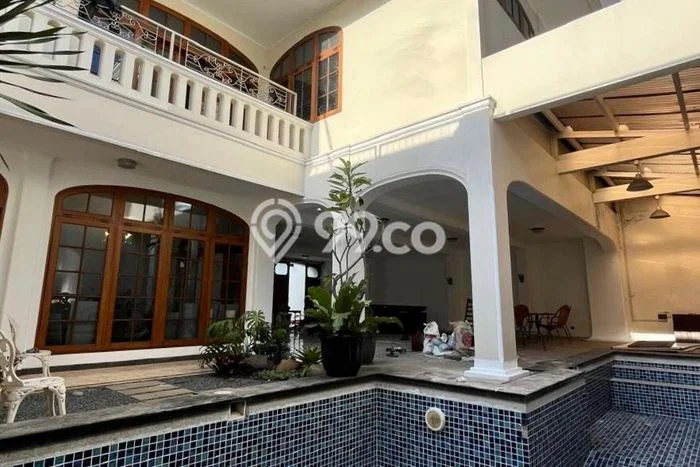 Hunian Modern Dikontrakkan 4 Kamar di Menteng Boleh Nego Hunian Modern Dikontrakkan 4 Kamar di Menteng Boleh Nego