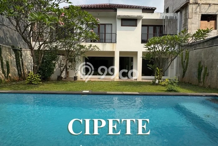 Disewakan! Rumah 4 Kamar Tidur &
3 Kamar Mandi di Cipete, Jakarta Selatan Disewakan! Rumah 4 Kamar Tidur &
3 Kamar Mandi di Cipete, Jakarta Selatan