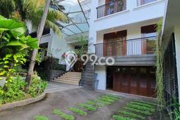 Disewakan Rumah Strategis di Kemang LT 1000m2 / LB 800m2 Siap Huni Disewakan Rumah Strategis di Kemang LT 1000m2 / LB 800m2 Siap Huni