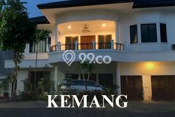 Sewa Rumah Nyaman di Kemang LT 1000m2 / LB 1200m2 Kondisi Bagus Sewa Rumah Nyaman di Kemang LT 1000m2 / LB 1200m2 Kondisi Bagus
