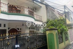 Jual Rumah Eksklusif 4 KT di Tanjung Barat, Jakarta Selatan Jual Rumah Eksklusif 4 KT di Tanjung Barat, Jakarta Selatan
