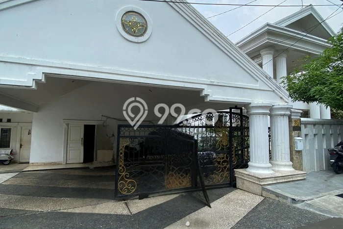 Jual Rumah Mewah Megah Dengan View Cantik di Bambu Apus, Jakarta Timur Jual Rumah Mewah Megah Dengan View Cantik di Bambu Apus, Jakarta Timur