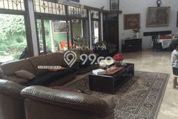 Rumah Mewah LB 500m2 Siap Huni Desain Elegan di Soekarno Hatta, Bandung Rumah Mewah LB 500m2 Siap Huni Desain Elegan di Soekarno Hatta, Bandung
