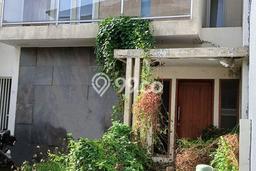 Rumah Strategis di Citraland, Akses ke Citraland, Surabaya, Surabaya - LT 120m² Rumah Strategis di Citraland, Akses ke Citraland, Surabaya, Surabaya - LT 120m²