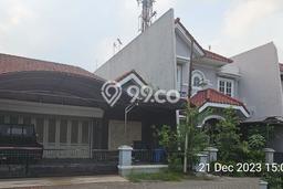 Rumah Luas Asri 4 KT Siap Huni di Kutisari Surabaya Rumah Luas Asri 4 KT Siap Huni di Kutisari Surabaya