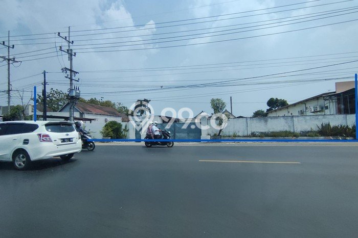 Gudang Dijual di Bangsal Mojokerto dengan LB 1000m2 Gudang Dijual di Bangsal Mojokerto dengan LB 1000m2