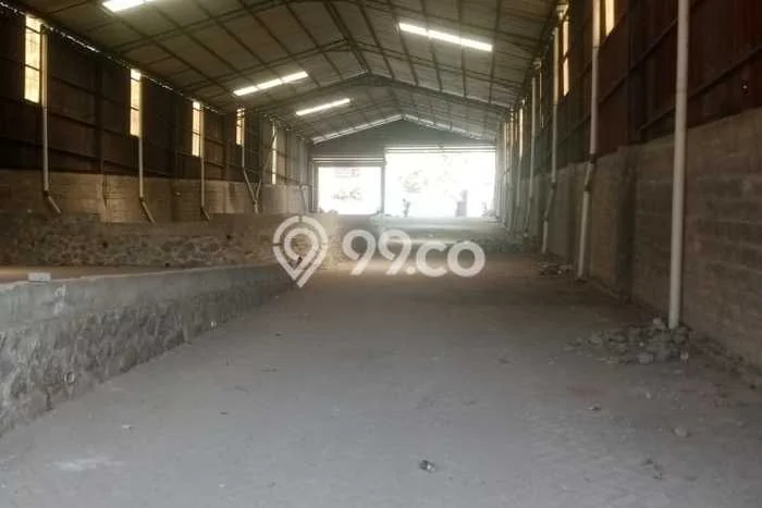 FOR SALE! Gudang di Beji Pasuruan, LT 2000m2, LB 1800m2 FOR SALE! Gudang di Beji Pasuruan, LT 2000m2, LB 1800m2