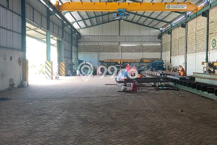 Untuk Dijual! Gudang di Balongbendo Sidoarjo LT 1247m2 / LB 850m2 Kawasan Bisnis Untuk Dijual! Gudang di Balongbendo Sidoarjo LT 1247m2 / LB 850m2 Kawasan Bisnis