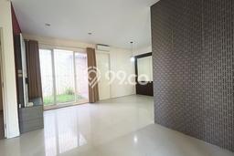 Disewakan! Rumah 3 Kamar Tidur &
2 Kamar Mandi di BSB City, Semarang Disewakan! Rumah 3 Kamar Tidur &
2 Kamar Mandi di BSB City, Semarang