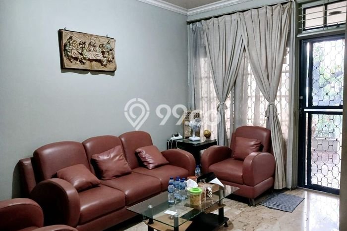 Rumah Luxury Modern Tanpa Renovasi di Kedoya Baru Jakarta Barat Rumah Luxury Modern Tanpa Renovasi di Kedoya Baru Jakarta Barat