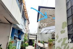 Rumah Modern Cantik 9 Kamar Siap Huni di Kramat Jati Rumah Modern Cantik 9 Kamar Siap Huni di Kramat Jati