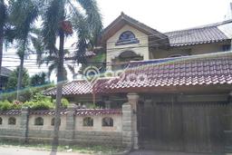 Hunian Mewah LB 1000m2 Siap Huni Desain Elegan di Cibubur, Depok Hunian Mewah LB 1000m2 Siap Huni Desain Elegan di Cibubur, Depok
