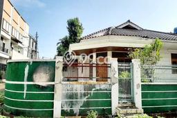 For Sale! Luxury House LT 281m2 Desain Elegan di Kedoya Baru For Sale! Luxury House LT 281m2 Desain Elegan di Kedoya Baru