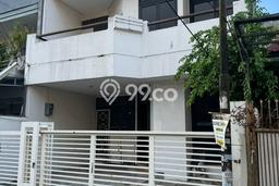 Rumah Mewah Akses Mudah di Jakarta Barat Rumah Mewah Akses Mudah di Jakarta Barat