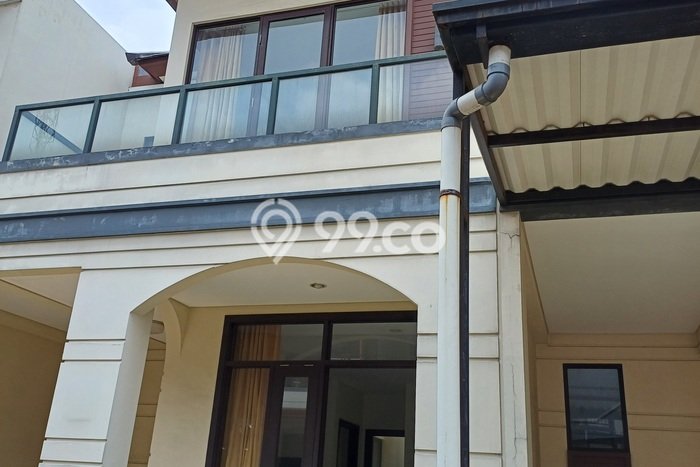 Disewakan! Rumah 3 Kamar Tidur &
2 Kamar Mandi di Suvarna Sutera, Tangerang Disewakan! Rumah 3 Kamar Tidur &
2 Kamar Mandi di Suvarna Sutera, Tangerang