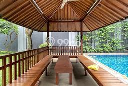 Ready to Use! Luxury House LT 1220m2 Desain Modern di Kemang Ready to Use! Luxury House LT 1220m2 Desain Modern di Kemang