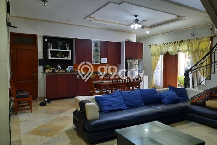 Siap Huni Hunian Elit 6 Kamar di Cinere Dekat ke Mana Pun Siap Huni Hunian Elit 6 Kamar di Cinere Dekat ke Mana Pun