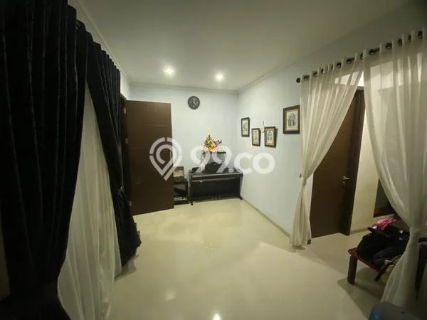 Rumah Modern 3 KT di Graha Raya Tangerang Selatan Semi Furnished Rumah Modern 3 KT di Graha Raya Tangerang Selatan Semi Furnished