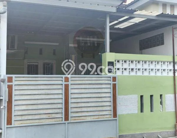 Lokasi strategis! Rumah siap huni disewakan di Tembalang LB 98m2 Lokasi strategis! Rumah siap huni disewakan di Tembalang LB 98m2