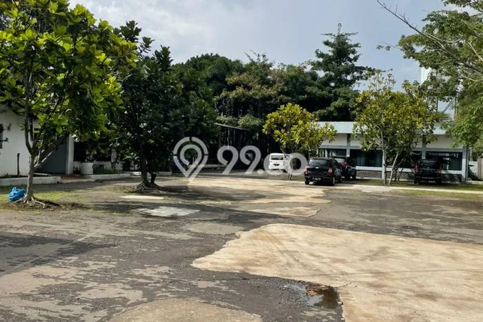 Pabrik Dijual di Cileunyi Bandung dengan Luas Bangunan 3500m2 Pabrik Dijual di Cileunyi Bandung dengan Luas Bangunan 3500m2
