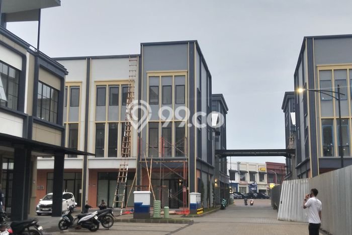 Ruko Disewa di Tangerang dengan LB 102m2 Area Komersial Ramai Ruko Disewa di Tangerang dengan LB 102m2 Area Komersial Ramai