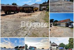 Jarang Ada! Tanah di Jebres Punya Luas 4400m2 SHM Jarang Ada! Tanah di Jebres Punya Luas 4400m2 SHM