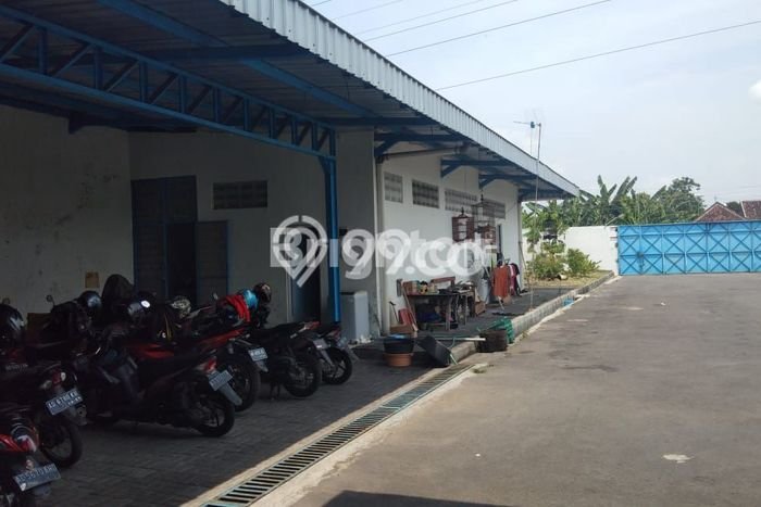 Disewakan Gudang di Pusat Kota Sukoharjo Ramai Strategis Disewakan Gudang di Pusat Kota Sukoharjo Ramai Strategis