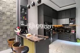 Jual Rumah Bagus Siap Huni LB 200m2 di Colomadu, Karanganyar Jual Rumah Bagus Siap Huni LB 200m2 di Colomadu, Karanganyar