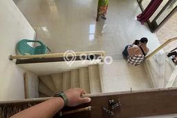 Vila Potensial Kawasan Karangpandan, Ukuran 325m2m², Lingkungan Asri untuk keluarga Vila Potensial Kawasan Karangpandan, Ukuran 325m2m², Lingkungan Asri untuk keluarga