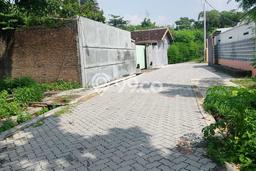 Jarang Ada! Tanah di Colomadu Punya Luas 6860m2 SHM Jarang Ada! Tanah di Colomadu Punya Luas 6860m2 SHM