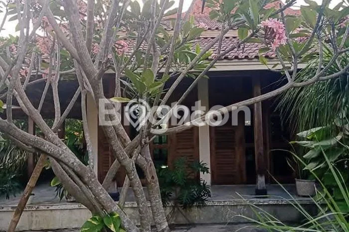 Rumah Modern 9 KT LT 1400m2 di Boyolali Kota Rumah Modern 9 KT LT 1400m2 di Boyolali Kota