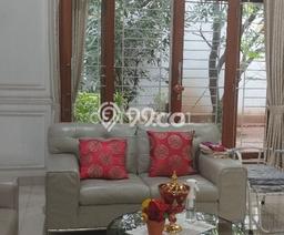 Rumah EXCLUSIVE! di Rawamangun, Jakarta Timur, Luas 560m² LB 200m², HARGA SPESIAL Rumah EXCLUSIVE! di Rawamangun, Jakarta Timur, Luas 560m² LB 200m², HARGA SPESIAL