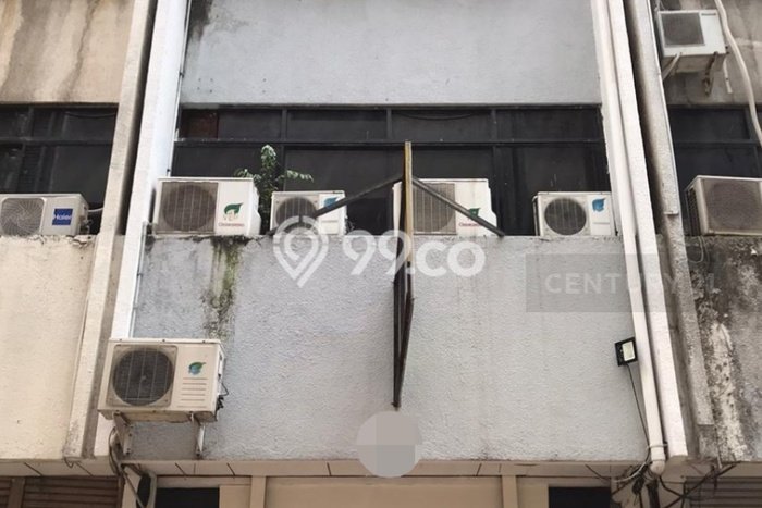 Ruko Lokasi Komersial di Cikini, Luas 384m², Akses Utama Ruko Lokasi Komersial di Cikini, Luas 384m², Akses Utama