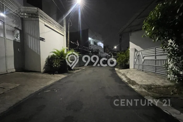 Rumah 10 KT 7 KM di Lokasi Strategis Jatinegara, Jakarta Timur Rumah 10 KT 7 KM di Lokasi Strategis Jatinegara, Jakarta Timur