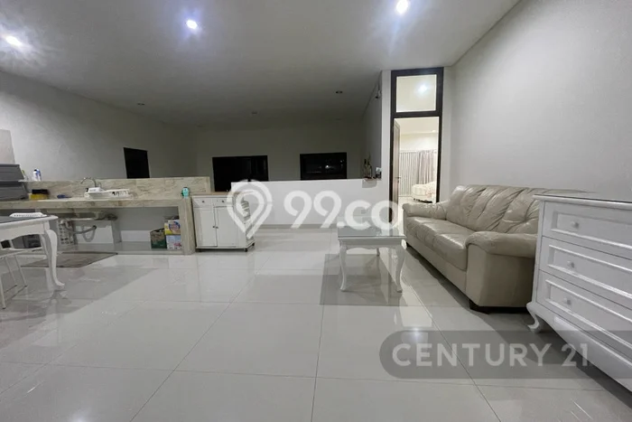 Rumah 10 KT 7 KM di Lokasi Strategis Jatinegara, Jakarta Timur Rumah 10 KT 7 KM di Lokasi Strategis Jatinegara, Jakarta Timur