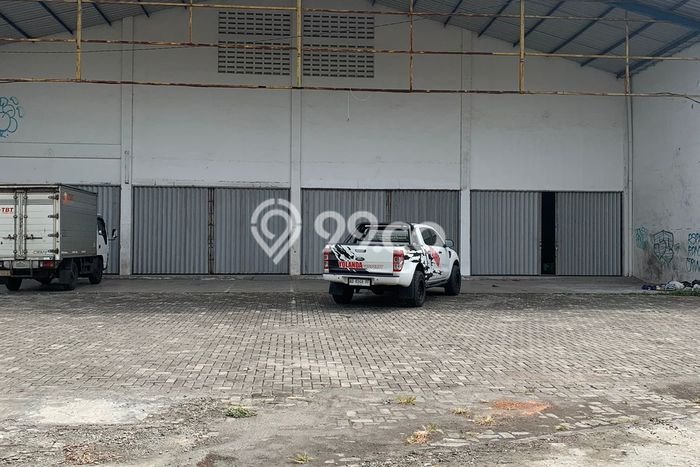 Gudang bagus disewakan di Colomadu Solo dengan LB 1100m2 harga sewa terbaik Gudang bagus disewakan di Colomadu Solo dengan LB 1100m2 harga sewa terbaik