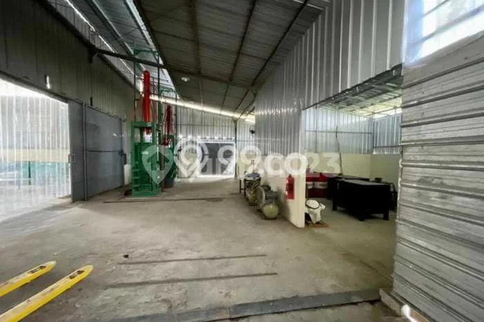 Gudang Dijual di Kebakkramat Karanganyar dengan LB 1000m2 Gudang Dijual di Kebakkramat Karanganyar dengan LB 1000m2