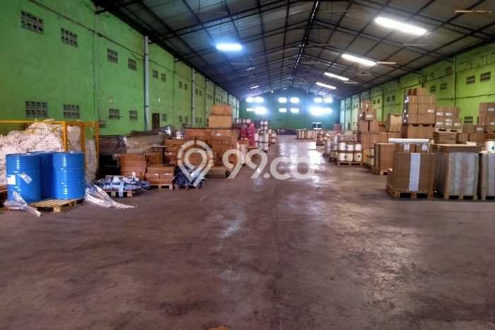 Gudang untuk disewa di Colomadu punya LT 1800m2 & LB 1500m2 harga sewa kompetitif Gudang untuk disewa di Colomadu punya LT 1800m2 & LB 1500m2 harga sewa kompetitif