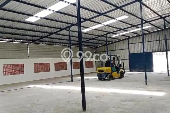 Unit Gudang Disewa Lokasi Banyudono, Boyolali Spesifikasi Luas Bangunan 1500m2 Unit Gudang Disewa Lokasi Banyudono, Boyolali Spesifikasi Luas Bangunan 1500m2