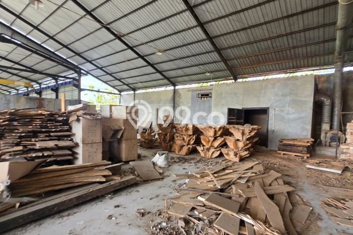 Gudang Dijual di Ceper Klaten dengan Luas Bangunan 3000m2 Gudang Dijual di Ceper Klaten dengan Luas Bangunan 3000m2