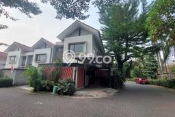 Jual Cepat Rumah dengan Luas Tanah 132m² dan Luas Bangunan 150m² di Kawasan Bintaro, Tangerang Selatan Jual Cepat Rumah dengan Luas Tanah 132m² dan Luas Bangunan 150m² di Kawasan Bintaro, Tangerang Selatan