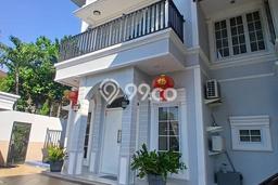 Rumah Elit LB 900m2 Siap Pakai Desain Elegan di Taman Grisenda, Jakarta Utara Rumah Elit LB 900m2 Siap Pakai Desain Elegan di Taman Grisenda, Jakarta Utara