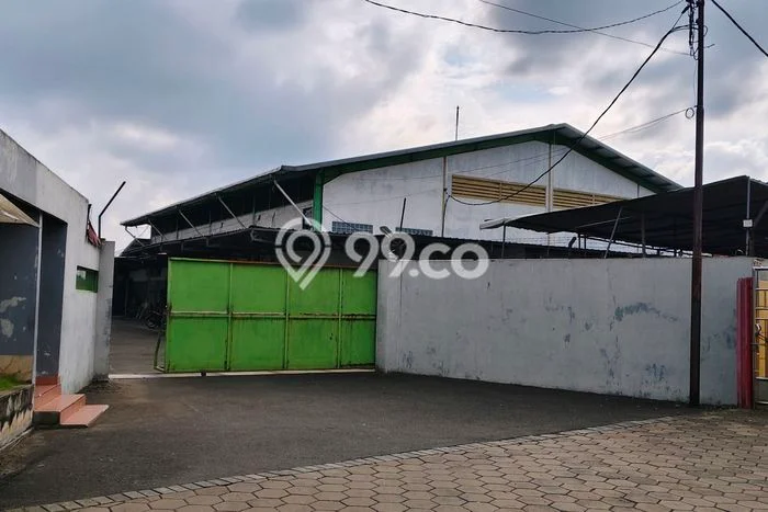 Pabrik Dijual di Tangerang LT 3300m2 & LB 1500m2 Lokasi Terbaik! Pabrik Dijual di Tangerang LT 3300m2 & LB 1500m2 Lokasi Terbaik!